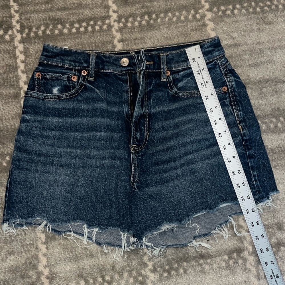 American Eagle high rise boyfriend shorts size 4